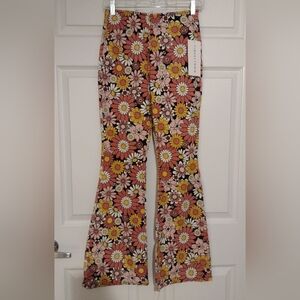 NWT Floral stretchy pants
